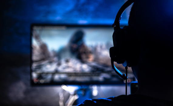 Demontage Gasruckfeder bei einem Bürostuhl